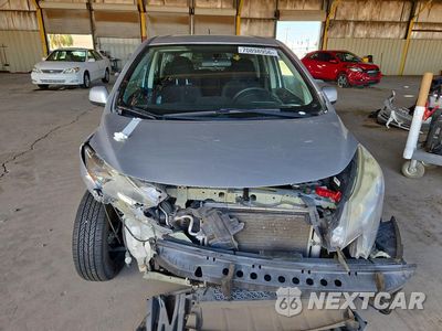 Piąte zdjęcie samochodu w środku: 2014 NISSAN VERSA NOTE SV VIN:3N1CE2CP8EL431170 - miniatura