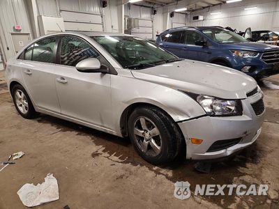 Czwarte zdjęcie samochodu z boku: 2014 CHEVROLET CRUZE LT VIN:1G1PC5SB7E7310090 - miniatura