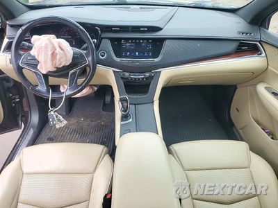 Zdjęcie 8 z 13 samochodu: 2018 CADILLAC XT5 LUXURY VIN:1GYKNDRS5JZ177947 - miniatura