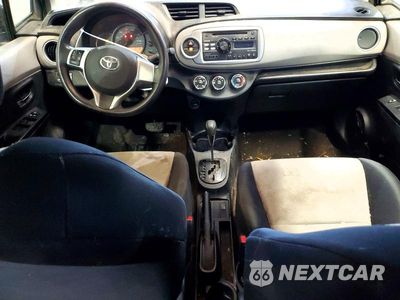 Zdjęcie 8 z 12 samochodu: 2013 TOYOTA YARIS 5-DOOR LE VIN:JTDKTUD31DD550091 - miniatura