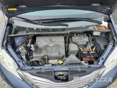 Zdjęcie 12 z 13 samochodu: 2015 TOYOTA SIENNA XLE PREMIUM 8-PASSENGER VIN:5TDYK3DC2FS634497 - miniatura