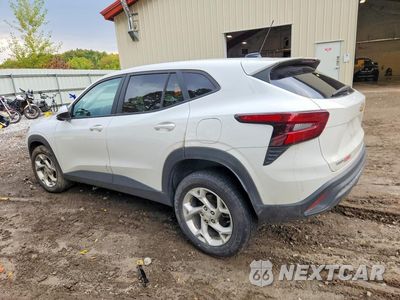 Drugie zdjęcie samochodu z przodu: 2025 CHEVROLET TRAX LS VIN:KL77LFEP4SC095191 - miniatura