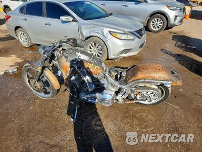 Trzecie zdjęcie samochodu z tyłu: 2005 HARLEY-DAVIDSON FXSTDI VIN:1HD1JBB115Y028075 - miniatura