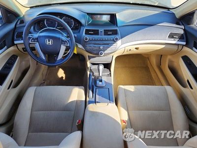 Zdjęcie 8 z 12 samochodu: 2012 HONDA ACCORD LX VIN:1HGCP2F31CA145683 - miniatura