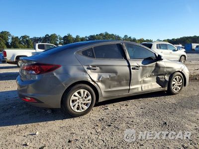 Trzecie zdjęcie samochodu z tyłu: 2020 HYUNDAI ELANTRA SE VIN:5NPD74LF5LH502479 - miniatura