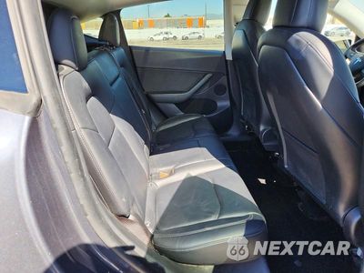 Zdjęcie 10 z 12 samochodu: 2022 TESLA MODEL Y VIN:7SAYGDEF0NF553942 - miniatura