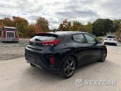 Czwarte zdjęcie samochodu z boku: 2019 HYUNDAI VELOSTER 2.0L VIN:KMHTG6AF9KU010676 - miniatura