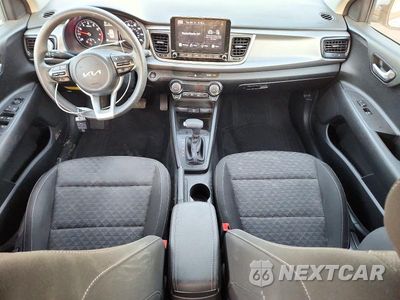 Zdjęcie 8 z 12 samochodu: 2023 KIA RIO S VIN:3KPA24AD1PE529689 - miniatura