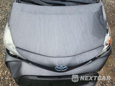 Zdjęcie 11 z 13 samochodu: 2015 TOYOTA PRIUS V FOUR VIN:JTDZN3EU4FJ035505 - miniatura