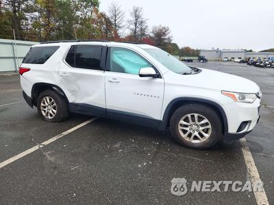 Czwarte zdjęcie samochodu z boku: 2019 CHEVROLET TRAVERSE LT VIN:1GNERGKW3KJ313294 - miniatura