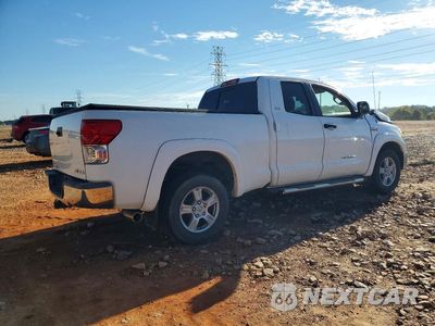 Trzecie zdjęcie samochodu z tyłu: 2013 TOYOTA TUNDRA DOUBLE CAB SR5 VIN:5TFUW5F15DX317539 - miniatura