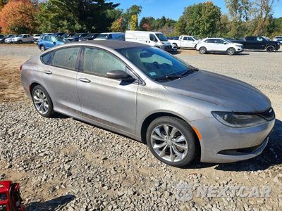 Czwarte zdjęcie samochodu z boku: 2015 CHRYSLER 200 S VIN:1C3CCCDG7FN615786 - miniatura