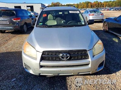 Piąte zdjęcie samochodu w środku: 2010 TOYOTA RAV4 BASE VIN:JTMBF4DV1AD021907 - miniatura