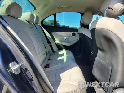 Zdjęcie 10 z 12 samochodu: 2015 MERCEDES-BENZ C 300 VIN:55SWF4JB0FU076424 - miniatura