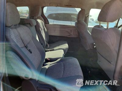 Zdjęcie 11 z 13 samochodu: 2021 TOYOTA SIENNA LE VIN:5TDKRKEC3MS043134 - miniatura