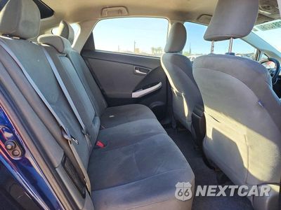 Zdjęcie 10 z 12 samochodu: 2013 TOYOTA PRIUS THREE VIN:JTDKN3DU2D1695560 - miniatura