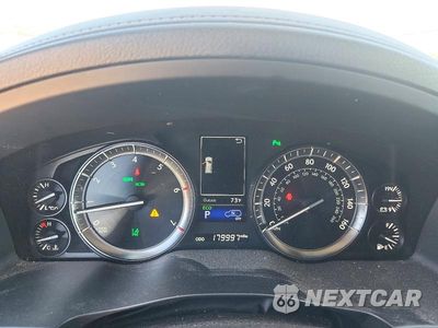 Zdjęcie 9 z 13 samochodu: 2016 LEXUS LX 570 VIN:JTJHY7AX3G4193759 - miniatura