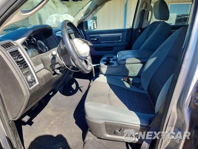 Zdjęcie 7 z 12 samochodu: 2019 RAM 1500 CLASSIC SLT VIN:1C6RR6TT1KS653909 - miniatura
