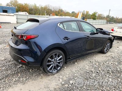 Trzecie zdjęcie samochodu z tyłu: 2026 MAZDA 3 PREFERRED VIN:JM1BPALL7T1868656 - miniatura