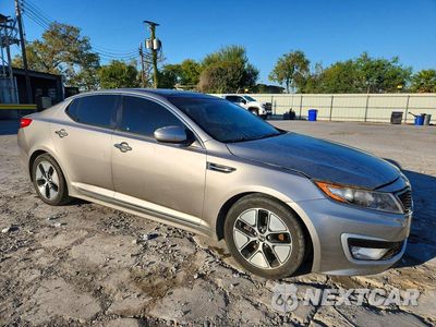 Czwarte zdjęcie samochodu z boku: 2013 KIA OPTIMA HYBRID VIN:KNAGM4AD2D5055258 - miniatura