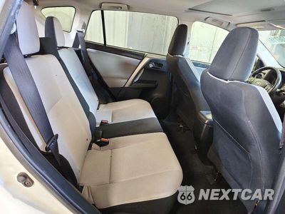 Zdjęcie 10 z 12 samochodu: 2018 TOYOTA RAV4 XLE VIN:JTMRFREV2JD223567 - miniatura