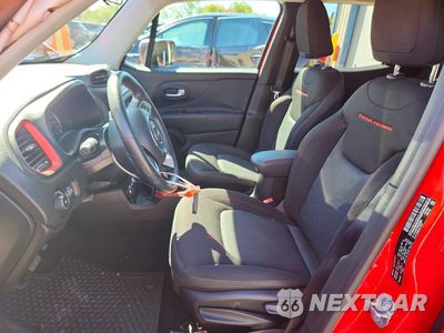 Zdjęcie 7 z 13 samochodu: 2016 JEEP RENEGADE TRAILHAWK VIN:ZACCJBCT5GPC60264 - miniatura