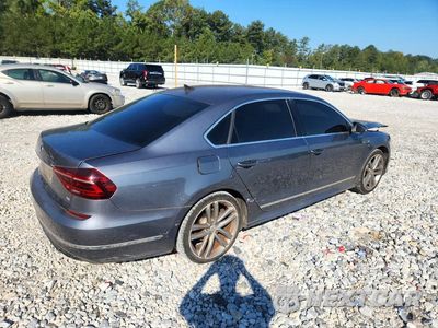 Trzecie zdjęcie samochodu z tyłu: 2017 VOLKSWAGEN PASSAT R-LINE VIN:1VWDT7A37HC038939 - miniatura