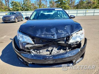 Piąte zdjęcie samochodu w środku: 2014 TOYOTA CAMRY XLE VIN:4T1BF1FK3EU835981 - miniatura