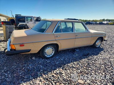Trzecie zdjęcie samochodu z tyłu: 1976 MERCEDES-BENZ 240-CLASS VIN:11511712128742 - miniatura