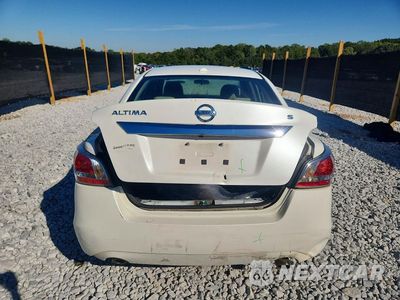 Zdjęcie 6 z 12 samochodu: 2015 NISSAN ALTIMA 2.5 S VIN:1N4AL3AP2FC277108 - miniatura