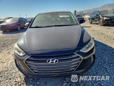 Piąte zdjęcie samochodu w środku: 2017 HYUNDAI ELANTRA LIMITED VIN:5NPD84LF5HH089001 - miniatura