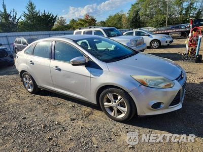 Czwarte zdjęcie samochodu z boku: 2014 FORD FOCUS SE VIN:1FADP3F20EL111294 - miniatura