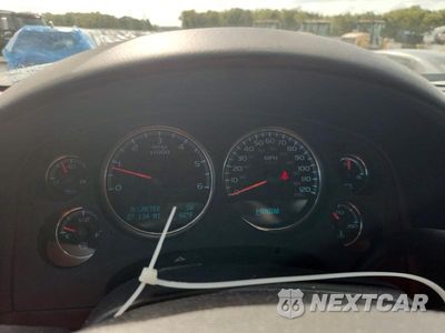 Zdjęcie 9 z 13 samochodu: 2012 GMC YUKON XL C1500 SLT VIN:1GKS1LE0XCR103575 - miniatura