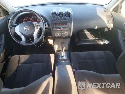 Zdjęcie 8 z 12 samochodu: 2009 NISSAN ALTIMA 2.5 VIN:1N4AL21E99C138476 - miniatura