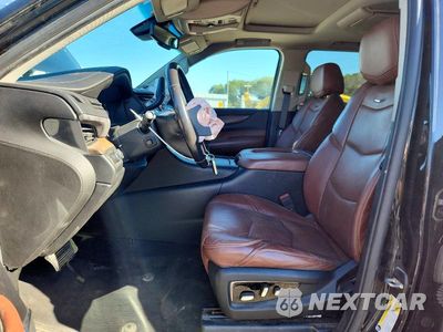 Zdjęcie 7 z 13 samochodu: 2019 CADILLAC ESCALADE LUXURY VIN:1GYS4BKJ8KR218145 - miniatura