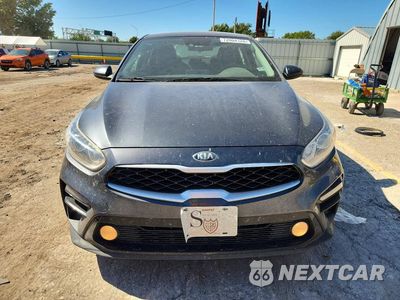 Piąte zdjęcie samochodu w środku: 2019 KIA FORTE LXS VIN:3KPF24AD0KE112062 - miniatura