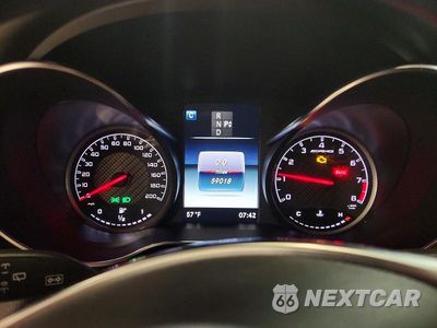 Zdjęcie 9 z 13 samochodu: 2019 MERCEDES-BENZ GLC 63 4MATIC AMG VIN:WDC0G8JB2KF486539 - miniatura