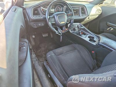 Zdjęcie 8 z 12 samochodu: 2018 DODGE CHALLENGER SXT VIN:2C3CDZAGXJH321918 - miniatura