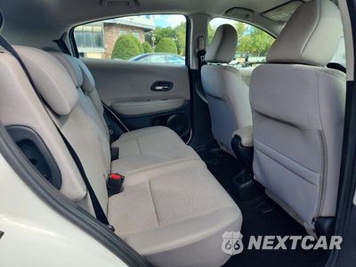 Zdjęcie 11 z 13 samochodu: 2017 HONDA HR-V LX VIN:3CZRU6H37HM721125 - miniatura