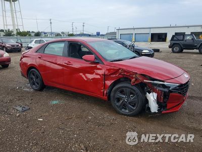 Czwarte zdjęcie samochodu z boku: 2023 HYUNDAI ELANTRA SEL VIN:KMHLM4AG4PU433386 - miniatura