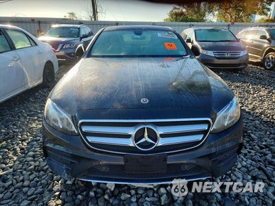 Piąte zdjęcie samochodu w środku: 2020 MERCEDES-BENZ E 350 4MATIC VIN:W1KZF8EBXLA827913 - miniatura