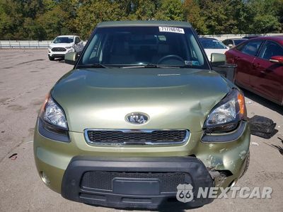Piąte zdjęcie samochodu w środku: 2010 KIA SOUL + VIN:KNDJT2A28A7098257 - miniatura