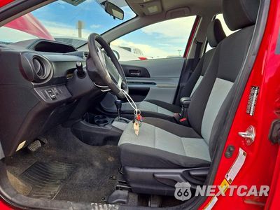 Zdjęcie 7 z 14 samochodu: 2013 TOYOTA PRIUS C TWO VIN:JTDKDTB35D1539008 - miniatura