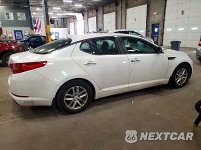 Trzecie zdjęcie samochodu z tyłu: 2012 KIA OPTIMA LX VIN:KNAGM4A7XC5290421 - miniatura