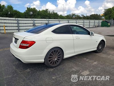 Trzecie zdjęcie samochodu z tyłu: 2012 MERCEDES-BENZ C 250 VIN:WDDGJ4HB7CF847548 - miniatura