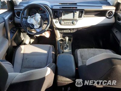 Zdjęcie 8 z 13 samochodu: 2018 TOYOTA RAV4 XLE VIN:2T3RFREV2JW840213 - miniatura