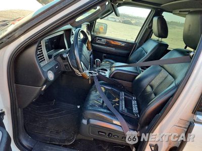 Zdjęcie 7 z 12 samochodu: 2010 LINCOLN NAVIGATOR VIN:5LMJJ2J52AEJ09970 - miniatura