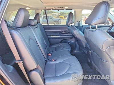 Zdjęcie 11 z 13 samochodu: 2025 TOYOTA GRAND HIGHLANDER HYBRID LIMITED VIN:5TDACAB50SS035843 - miniatura