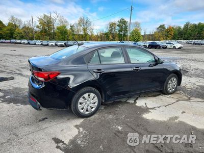 Trzecie zdjęcie samochodu z tyłu: 2020 KIA RIO LX VIN:3KPA24AD9LE362850 - miniatura