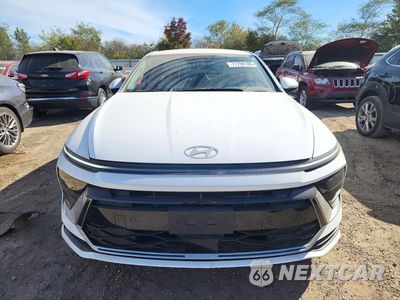 Piąte zdjęcie samochodu w środku: 2025 HYUNDAI SONATA SE VIN:KMHL24JA6SA465459 - miniatura